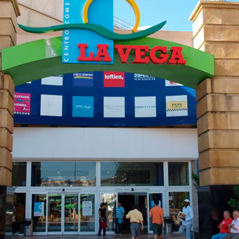 La Vega shopping mall, Alcobendas, Spain