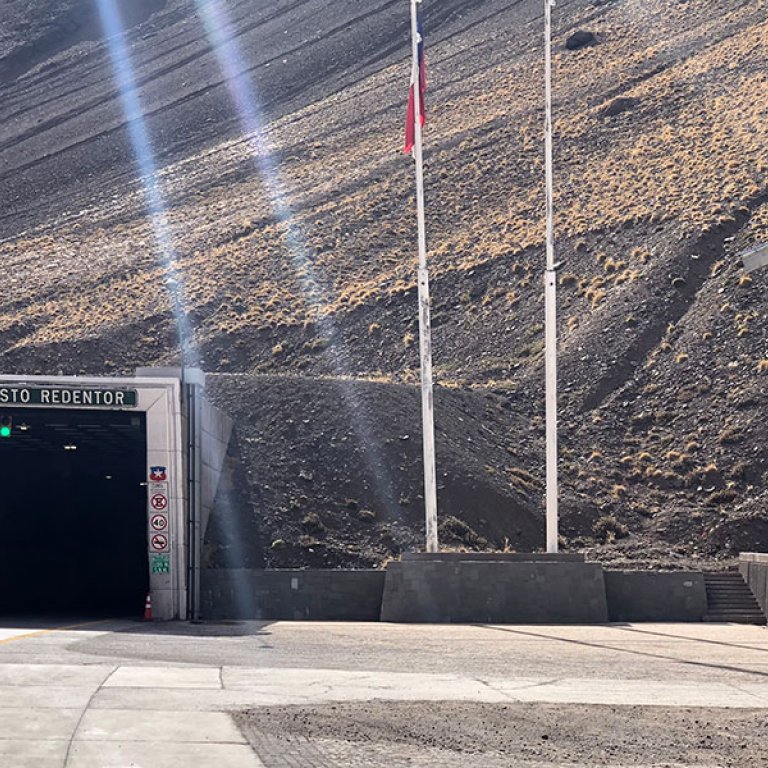 Tunnel du Cristo Redentor, Argentine-Chili