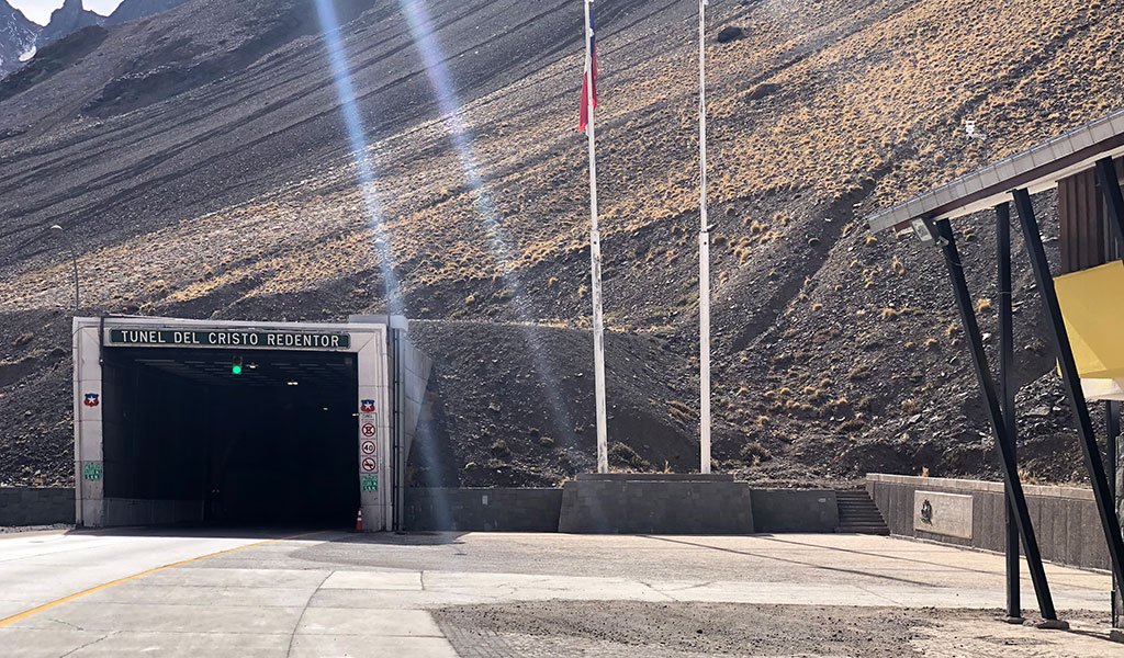 Tunnel du Cristo Redentor, Argentine-Chili